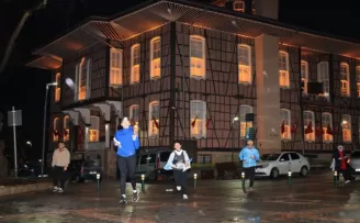Bursa’da gece atmosferinde oryantiring