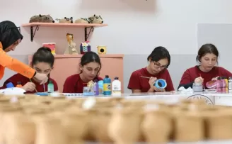 Bursa’da ortaokul öğrencileri çömlek yapımıyla tanıştı
