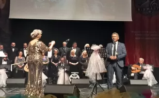 Bursa’daki konserde Belediye Başkanı parmak ısırttı