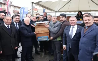 Bursa’dan dağ yöresine arı kovanı desteği