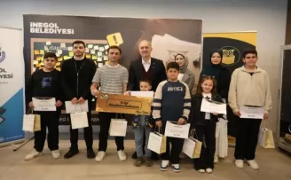 Bursa İnegöl’de Nöbetçi Kitaphanelerinin ’En’leri ödüllendirildi