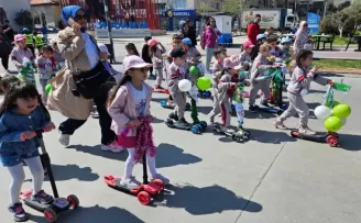 Bursa Mudanya’da miniklere ’scooter’ şenliği