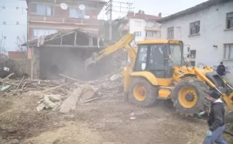 Bursa Yenişehir’de metruk binalara vize yok