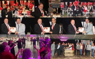 Bursalı emekliler Cumhuriyeti böyle kutladı