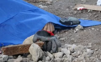 Çalıştığı inşaatın 9. katından düştü, geriye acı dolu bu fotoğraf kaldı
