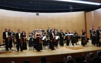 Çanakkale destanı Bursa’da senfonik ezgilerle yankılandı