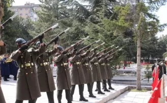Çanakkale Zaferi’nin 106. yılında tüm şehitler anıldı
