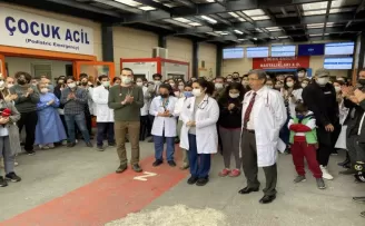 Cerrahpaşa’da sağlık çalışanlarına yapılan saldırılar protesto edildi
