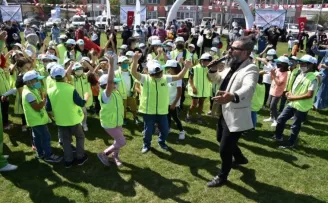 Çevreci çocuklar Kızılcahamam’da doyasıya eğlendi
