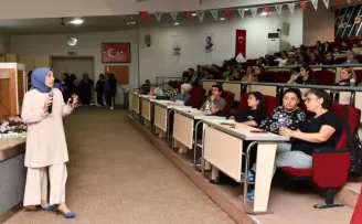 Çiğli’de kadınlara sağlıklı yaşam paneli