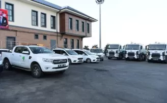Çöp taksiler, temizlik araçları görev başında
