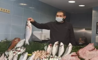 Cumhurbaşkanı Erdoğan, Çengelköy’de balık aldı
