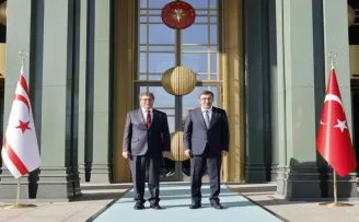 Cumhurbaşkanı Yardımcısı Yılmaz, KKTC Başbakanı Üstel bir araya geldi

