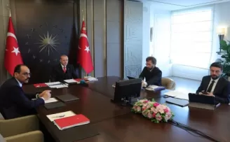 Cumhurbaşkanlığı kabinesi video konferansla toplandı
