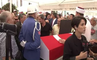 Cüneyt Arkın’ın cenazesi Teşvikiye Camii’ne getirildi
