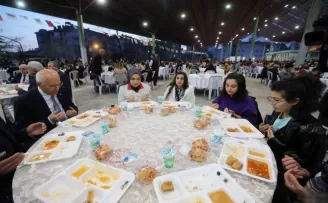 Demetevler sakinleri, iftar sofrasında buluştu
