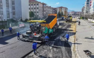 Denizli’de caddeler yenileniyor