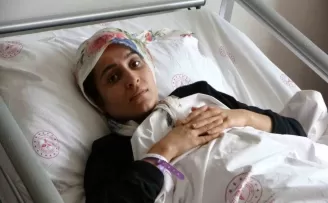 Depremde annesini dinledi, ölümden kurtuldu
