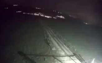 Depremde dağın sarsıldığı anlar kamerada
