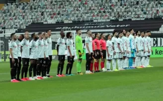 Derbide sahada 12 Türk oyuncu
