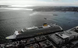Dev kruvaziyer gemisi İstanbul’a demirledi
