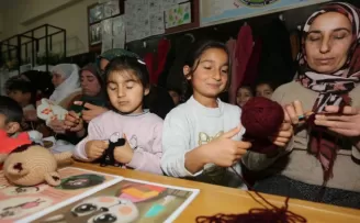 Diyarbakır Ergani’den ilmek ilmek örüyorlar