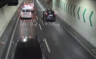 Doğum yapılan aracın Avrasya Tünel’inden geçişi kamerada
