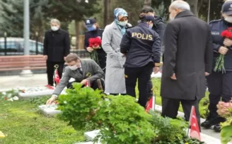 Dolmabahçe Şehitleri mezarı başında anıldı
