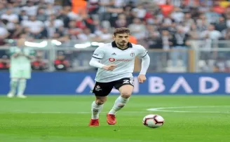 Dorukhan Toköz: “Kulübümde mutluyum“
