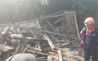 Düzce’de çöken ahşap evde 1 kişi hayatını kaybetti