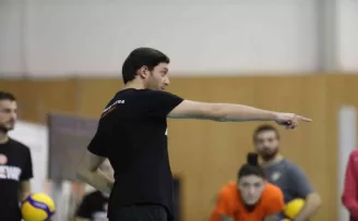Eczacıbaşı Dynavit, tur peşinde
