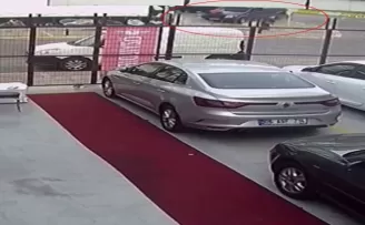 Ehliyetsiz sürücü dehşet saçtı
