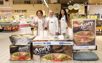 ‘Elden Ele Değil Kalpten Kalbe’ aşure ikramı
