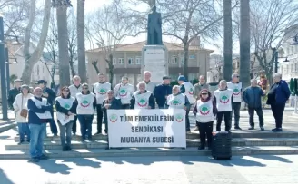 Emekliler Mudanya’dan seslendi: Emeklinin yüzü gülmeden bayram gelmez