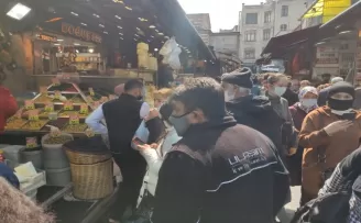 Eminönü’nde Ramazan yoğunluğu
