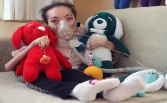 Engelleri aşarak yaptığı tasarımlar geçim kaynağı oldu
