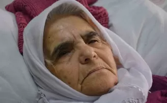 Enkazdan çıkarılan Sabriye nine: “Kimsem yok, ailem yıllar önce öldü“
