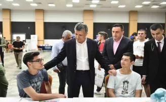 Esenyurt Belediye Başkanı Bozkurt, “Gençlere her türlü desteği sağlıyoruz“
