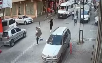 Esenyurt’ta iş yerleri haraca bağlamaya çalışan suç makinesi, polise yakalandı
