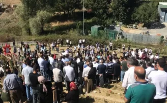 Esenyurt’ta öldürülen taksici kardeşler, son yolculuğuna uğurlandı
