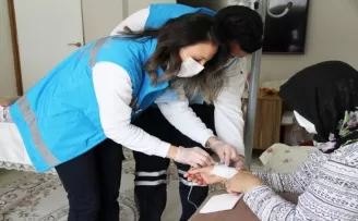 Esenyurt’ta pandemi sürecinde vatandaşlara destek sağlandı
