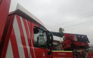 Esenyurt’ta sanayi sitesinde yangın paniği
