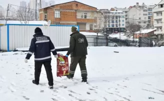 Esenyurt’ta sokak hayvanları için mama ve su takviyesi
