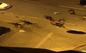 Esenyurt’ta tekme tokat kavga kamerada
