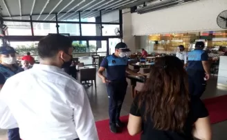 Esenyurt’ta zabıta ekiplerinden korona virüs denetimi

