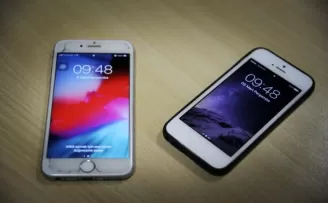 Eski model Iphone kullanıcıları performans yavaşlamasından şikayetçi
