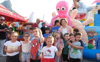 Eskişehir’de “Köyümüzde Şenlik Var” Sarıcakaya’da çocuklarla buluştu