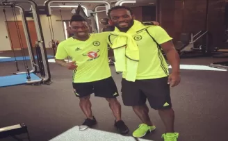 Essien’den, Atsu mesajı: “Hayatta olduğunu umuyor ve dua ediyorum“
