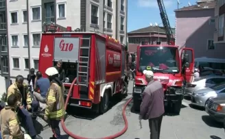 Eyüpsultan’da korkutan yangın: Çok sayıda kişi tahliye edildi
