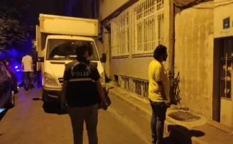 Fatih’te genç kızın sır ölümü
